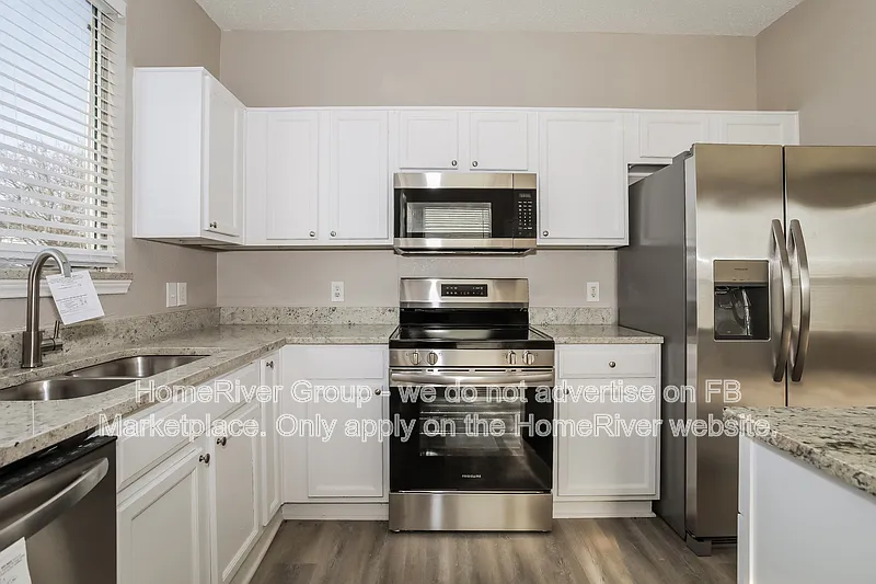 4 bed, 2.5 bath, 1721 sqft, $2,225 — Photo 2
