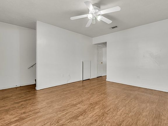 5th image of 1301 Louisville St #33