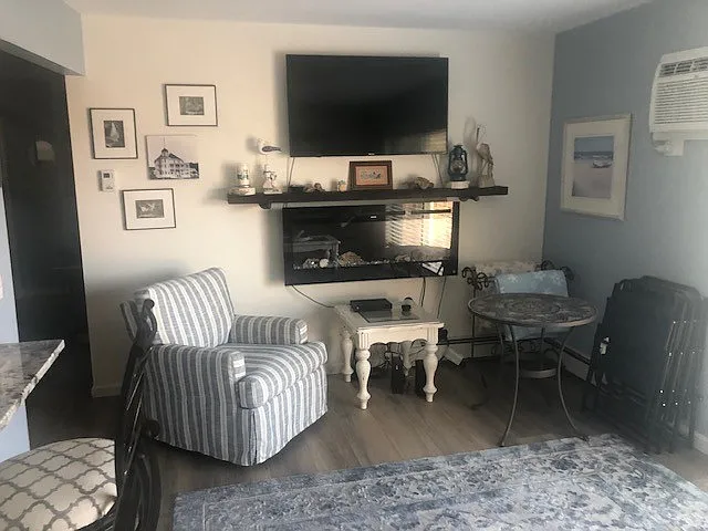 806 Arlington Ave #1 — Photo 3