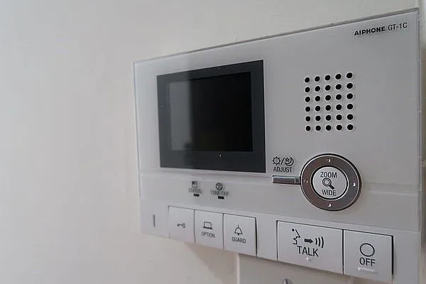 Rented by Jonis Realty | media 3