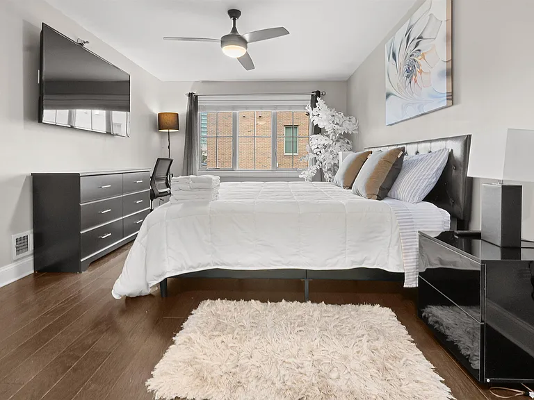 200 Laird Ave #101 — Photo 13
