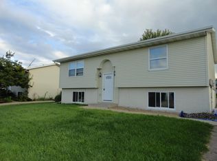 4714 Valley Dr NW, Rochester, MN 55901