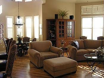 Living Room & Breakfast Nook