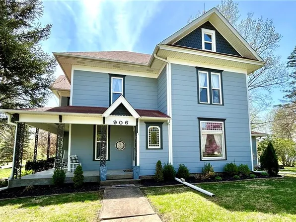 906 W 2nd St, Maryville, MO 64468