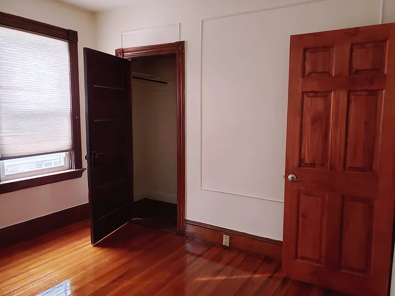 240 Alabama Ave #2 — Photo 9