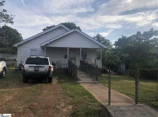 14 Circle St, Travelers Rest, SC 29690