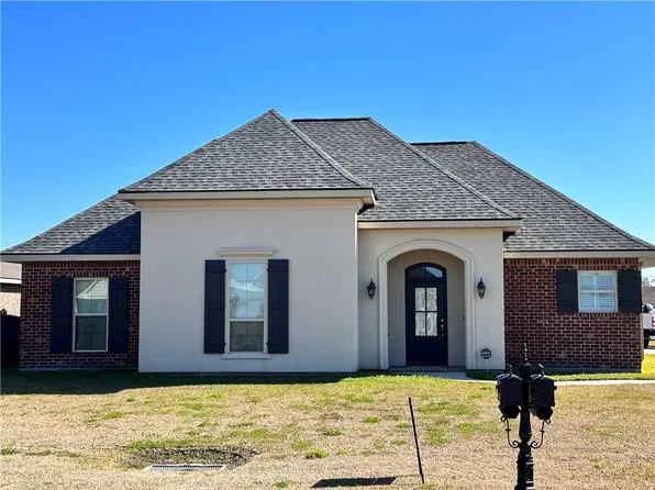 203 Aspen Dr, Raceland, LA 70394
