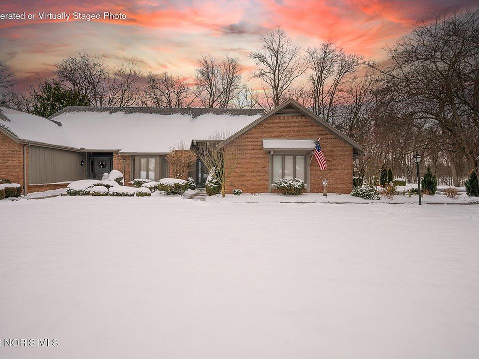 1st image of 36 Wolf Ridge Dr