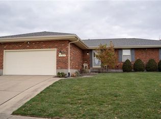 2109 Sir Lockesley Dr, Miamisburg, OH 45342