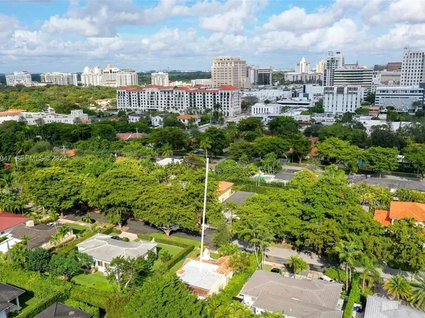 222 Romano Ave, Coral Gables, FL 33134