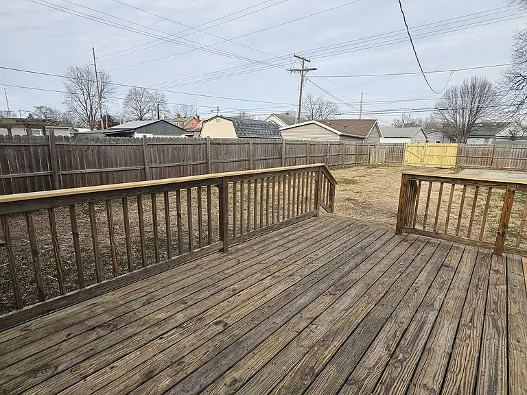 507 E Water St — Photo 19