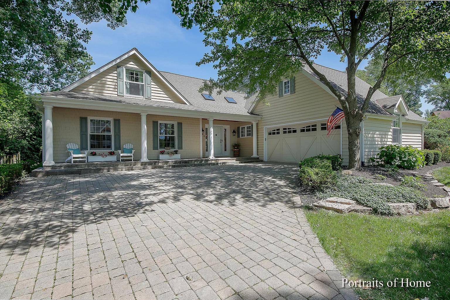 2065 Chatham Dr photo 1