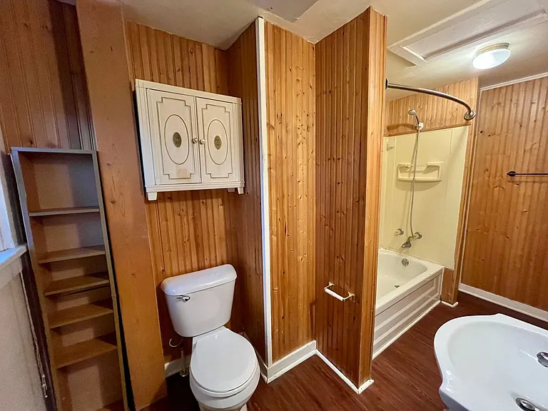 1415 N Stevens St — Photo 22