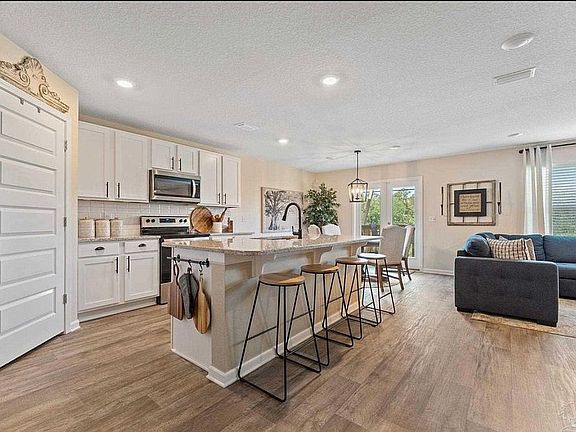 5th image of 7575 Oak Lake Blvd