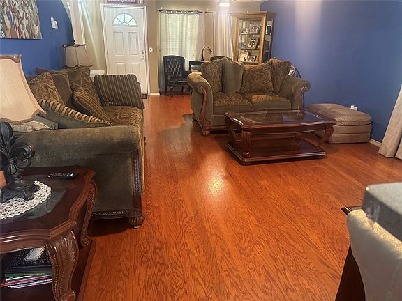 2nd image of 344 Allenwood Dr
