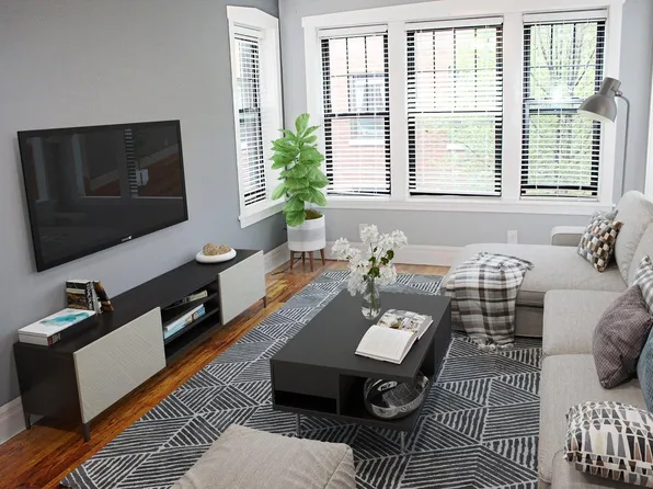 5024 N Winthrop Ave #3W, Chicago, IL 60640