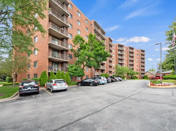 1 Bloomingdale Pl APT 608, Bloomingdale, IL 60108