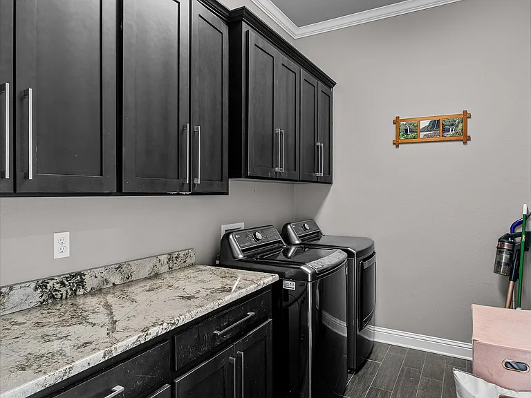 223 Jasmine Walk — Photo 36