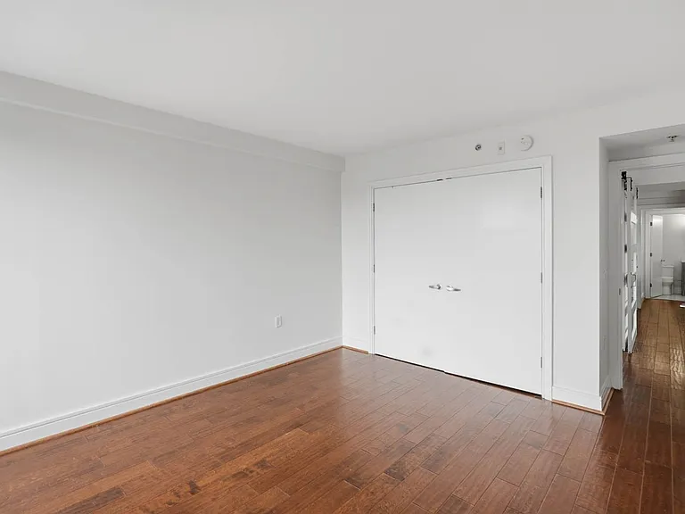 800 4th St SW #S702 — Photo 11