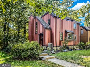 1507 Scandia Cir, Reston, VA 20190