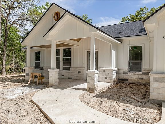 4th image of 11479 Woody Ln