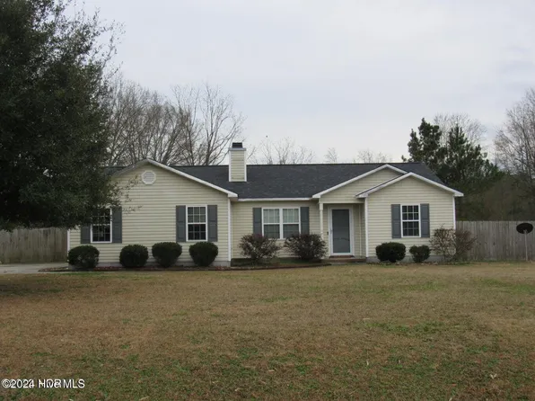 101 Burrell Lane, Richlands, NC 28574