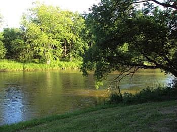 PINE RIVER WATER FRONTAGE (150Ft)!!