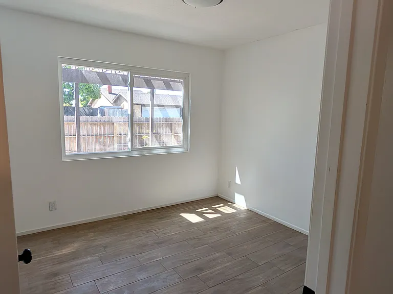 1260 Bobwhite Ct — Photo 23