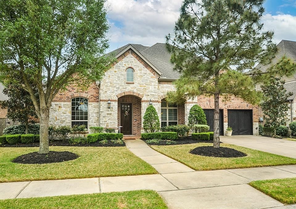 1st image of 27103 Barrington Lodge Ln