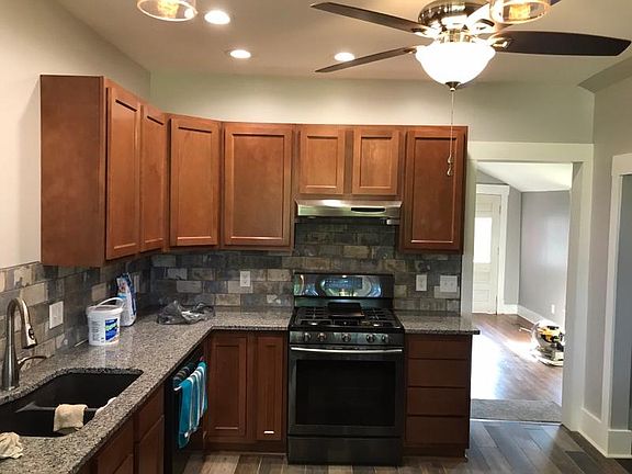 2nd image of 1103 Echo Lake Dr