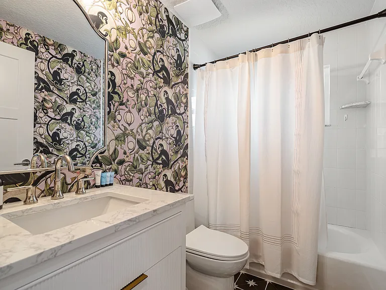 3012 E Vina Del Mar Blvd — Photo 32