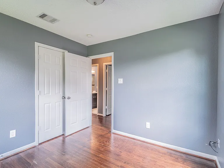 5407 Thrush Dr — Photo 7