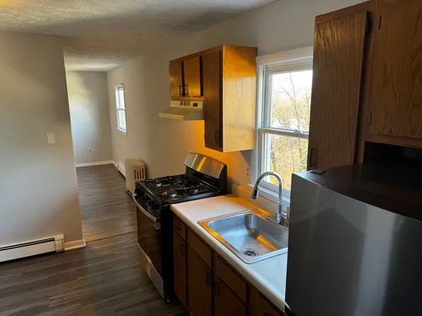 701 Grand Ave #1C, Aliquippa, PA 15001