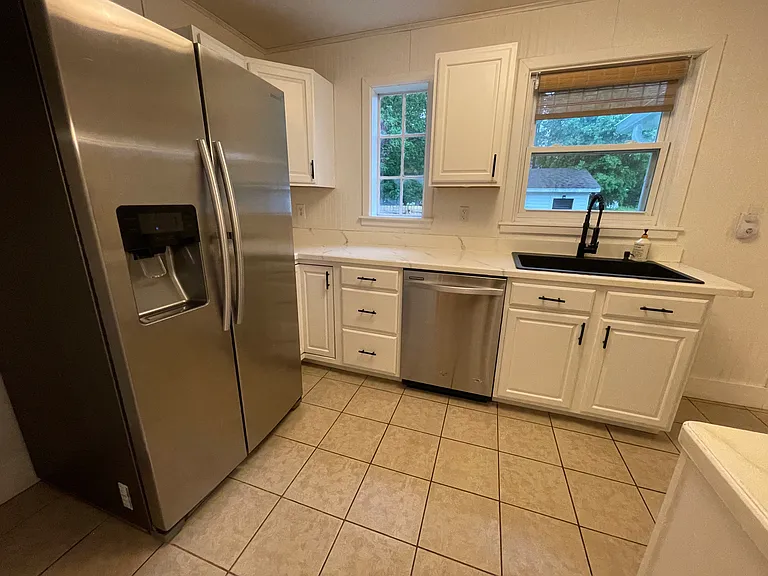 2528 Jefferson Ave — Photo 25