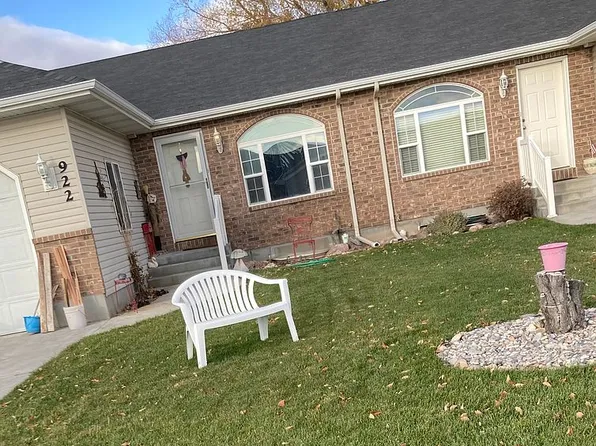922 S Clara Ct, Ammon, ID 83406
