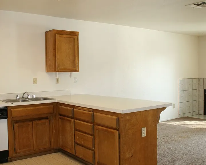 8600 White Rock — Photo 22