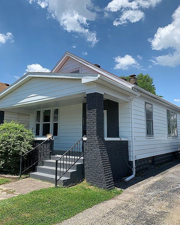 1st image of 632 Reis Ave