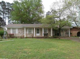 2401 Southgate Dr, Malvern, AR 72104
