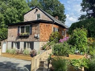 11 Woodward Ave, Gloucester, MA 01930
