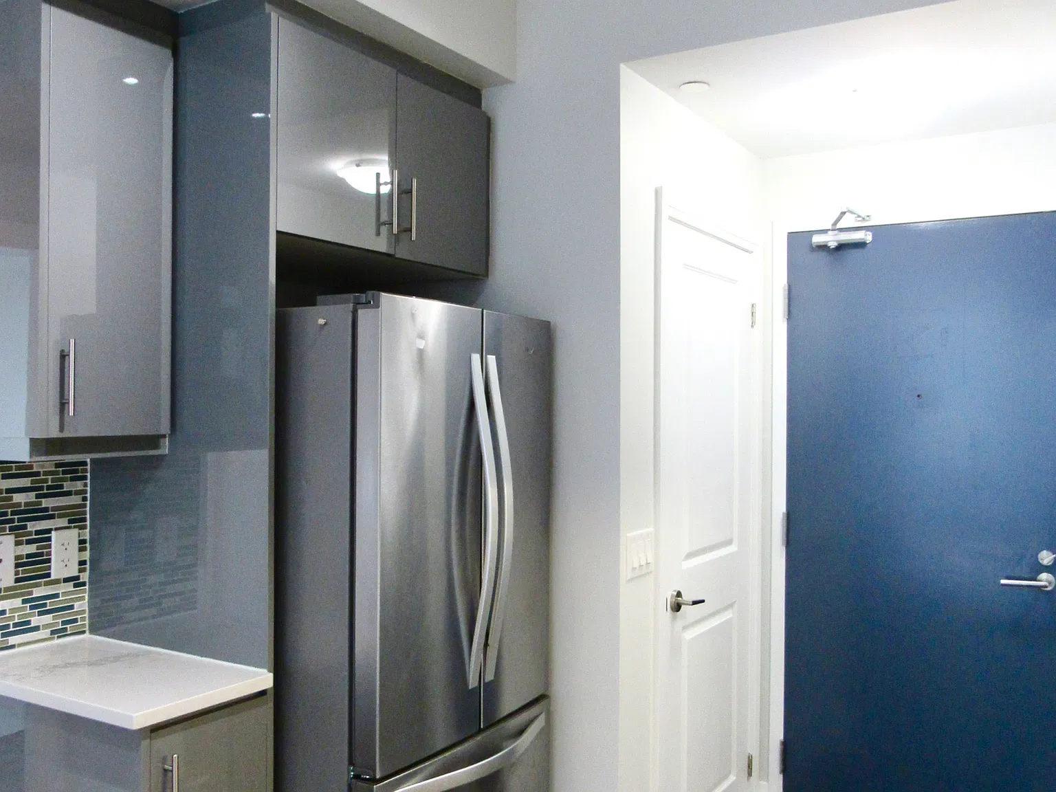 IQ Condos — Photo 3