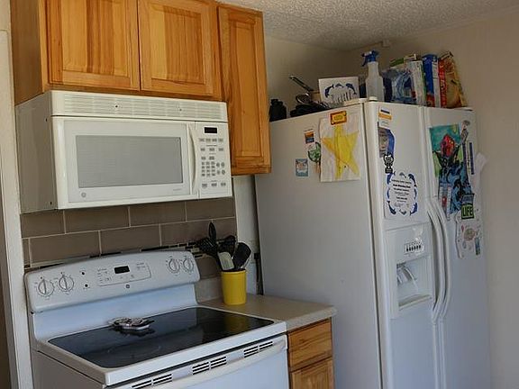 4th image of 3338 Crimson Ln