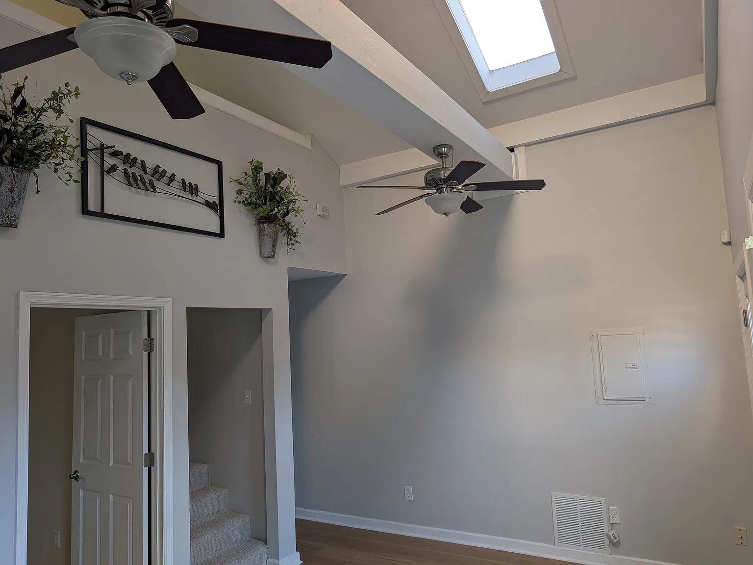 3 bed, 1600 sqft, $1,500 — Photo 3
