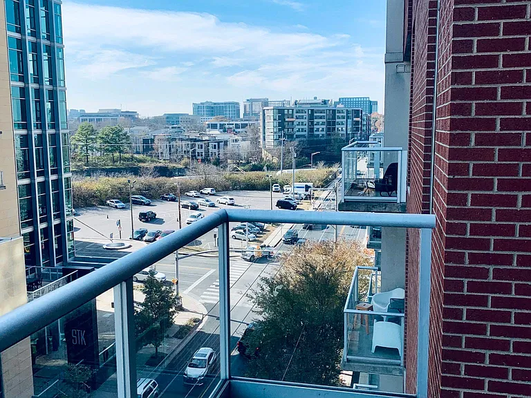 600 12th Ave S #818 — Photo 7