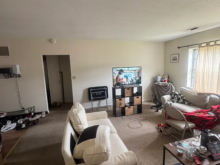 161 Lake Shore Rd #3 — Photo 2