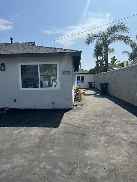 1st image of 10225 Vena Ave