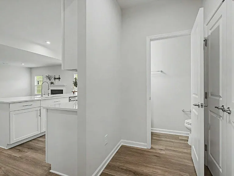 1621 Crimson Leaf Ln — Photo 22