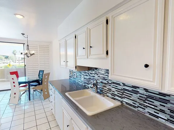 2424 E Palm Canyon Dr APT 1A, Palm Springs, CA 92264