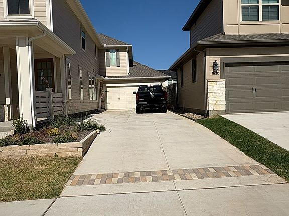 2nd image of 1634 Laurel Ln #1634