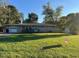 159 Spruce Ln, Hanover, IN 47243