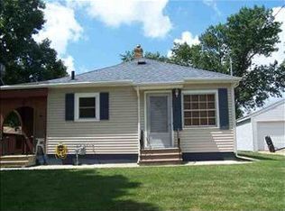 1034 Amherst Ave, Waterloo, IA 50702